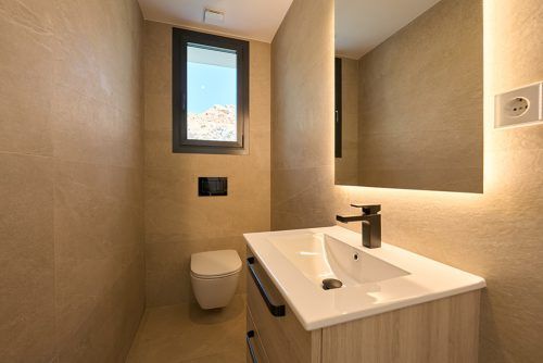 Construcción de calidad y buenos materiales baño